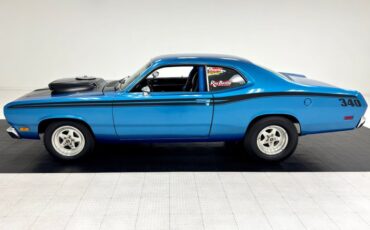 Plymouth-Duster-1971-Bright-Blue-Metallic-Black