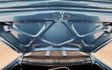 Plymouth-Duster-1971-Bright-Blue-Metallic-Black-4