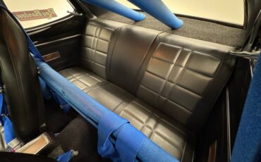 Plymouth-Duster-1971-Bright-Blue-Metallic-Black-42