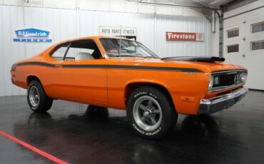 Plymouth-Duster-1972-Coupe-21