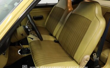 Plymouth-Duster-1975-Golden-Fawn-Gold-39