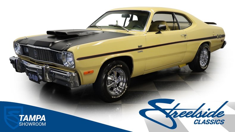 Plymouth-Duster-1975-Golden-Fawn-Gold-4