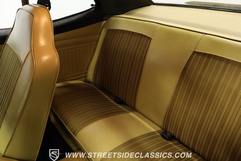 Plymouth-Duster-1975-Golden-Fawn-Gold-48