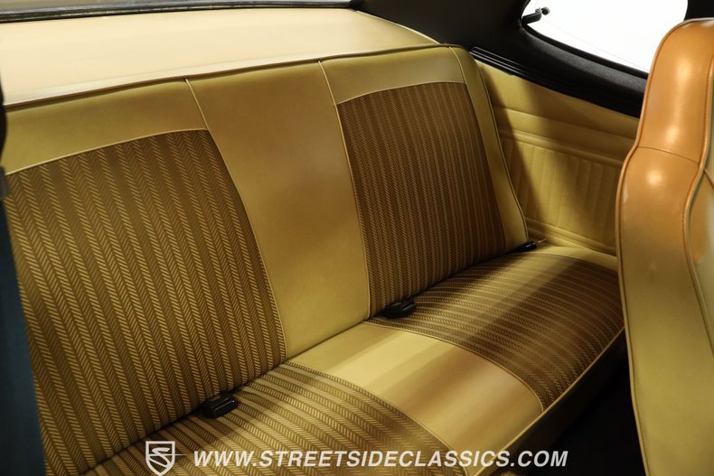 Plymouth-Duster-1975-Golden-Fawn-Gold-49