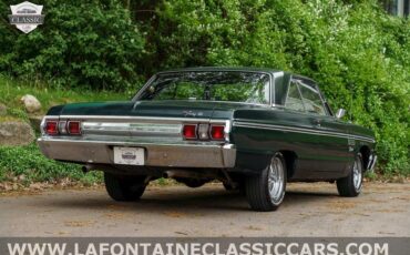Plymouth-Fury-1965-1