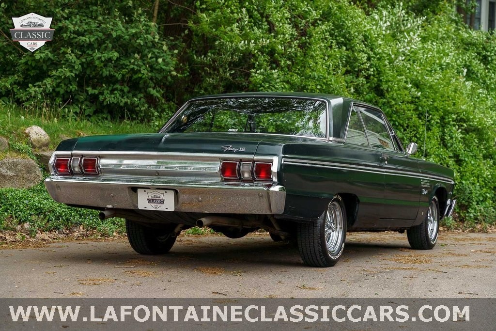 Plymouth-Fury-1965-1