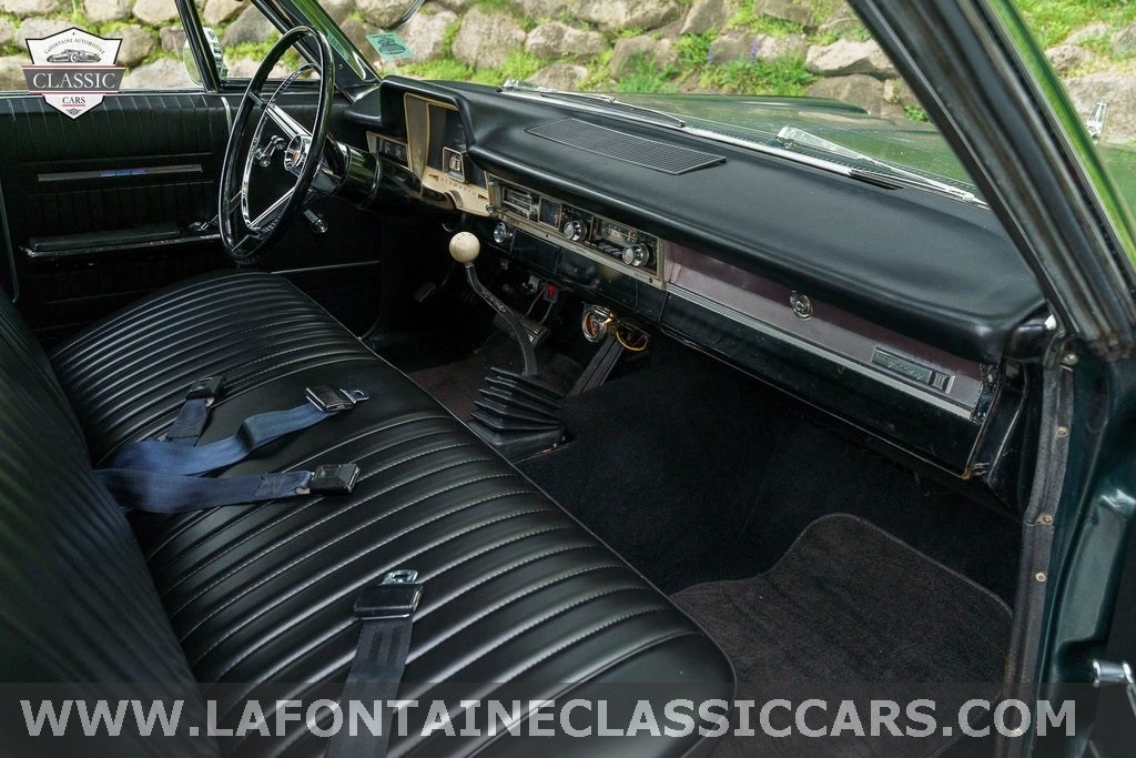 Plymouth-Fury-1965-12