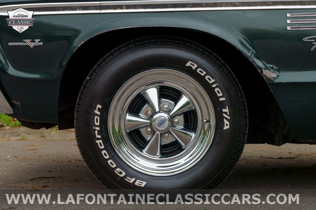 Plymouth-Fury-1965-32