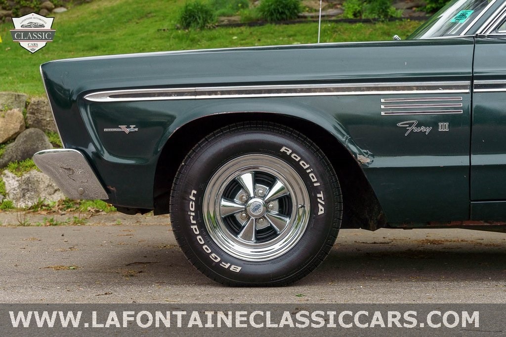 Plymouth-Fury-1965-33