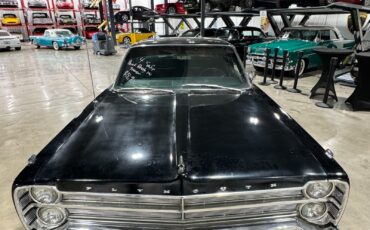 Plymouth-Fury-1967-2