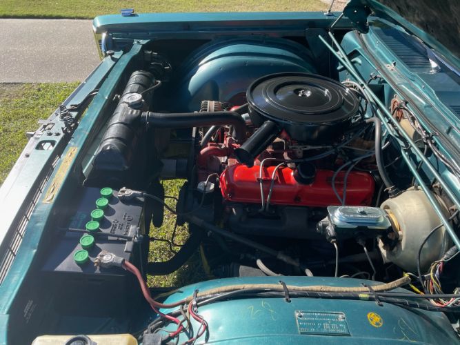 Plymouth-Fury-iii-1967-Green-13