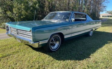 Plymouth-Fury-iii-1967-Green-2