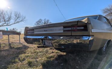 Plymouth-Fury-iii-1968-18