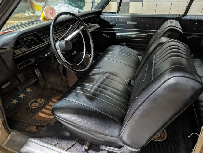 Plymouth-Fury-iii-1968-19
