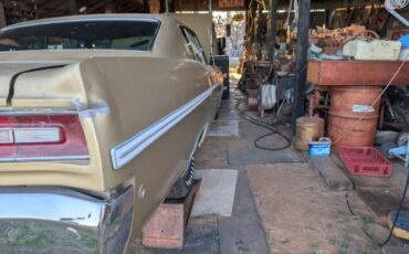Plymouth-Fury-iii-1968-5