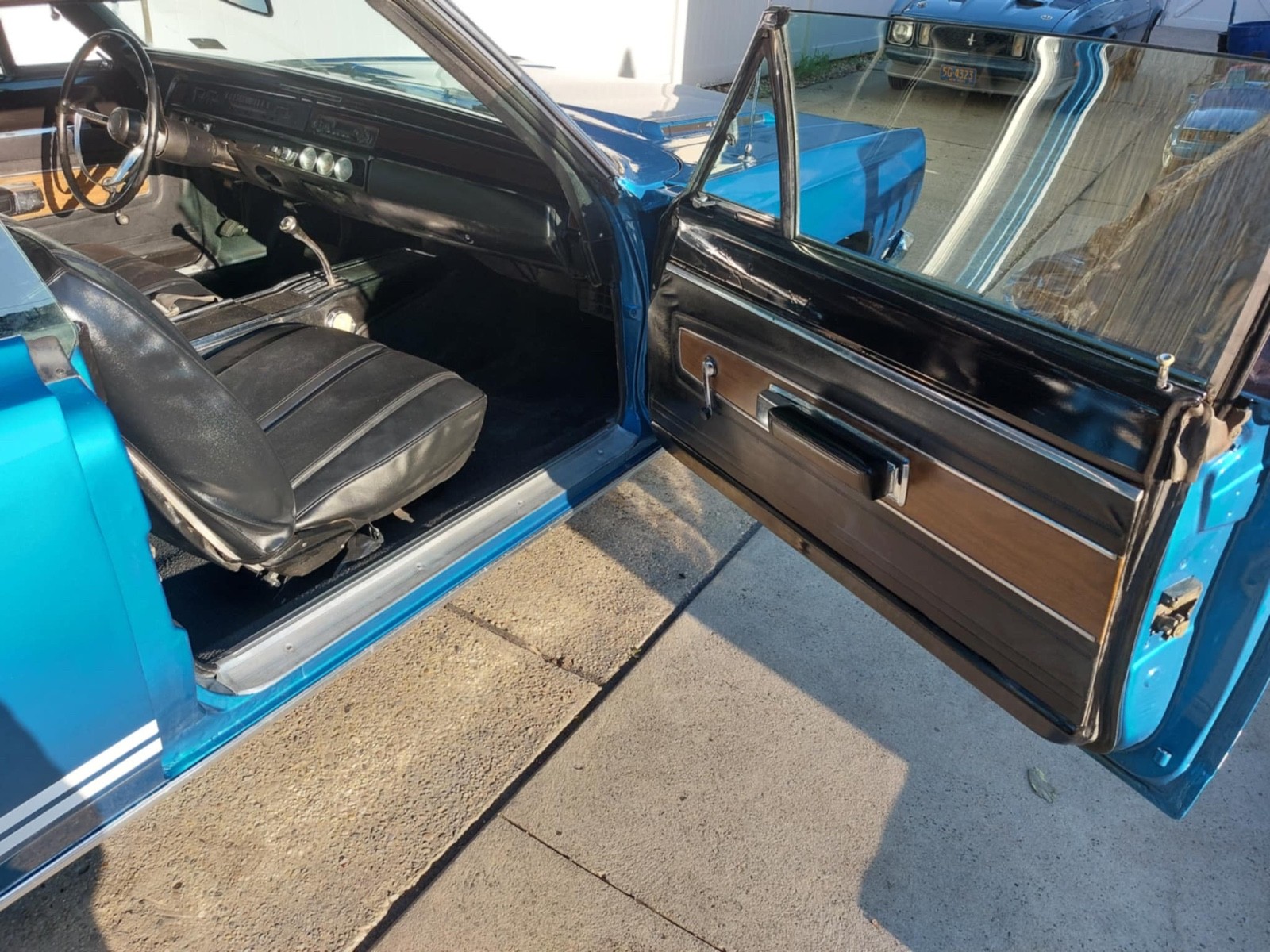 Plymouth-GTX-1968-15