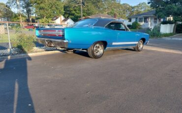 Plymouth-GTX-1968-25