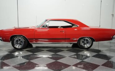 Plymouth-GTX-1968-Hardtop-2