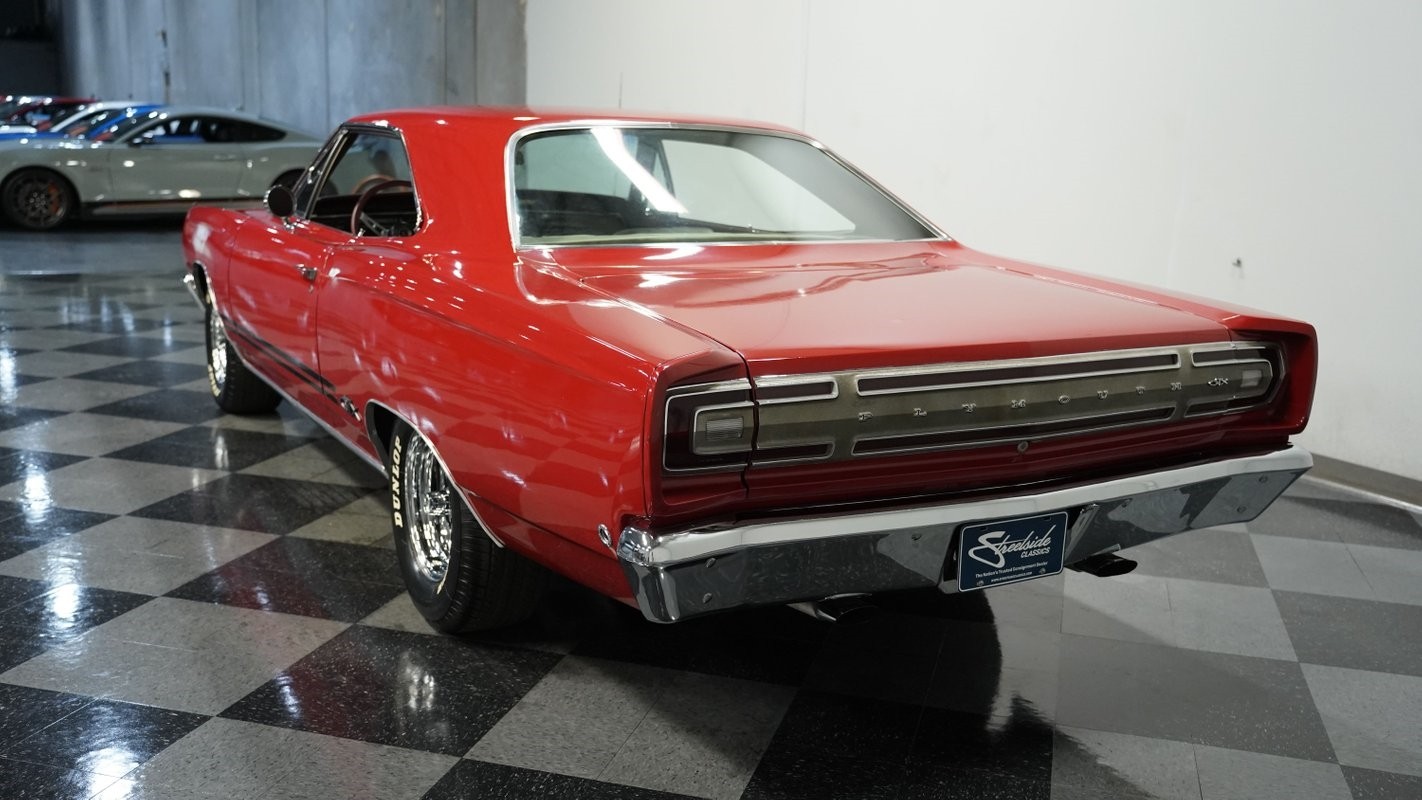 Plymouth-GTX-1968-Hardtop-8