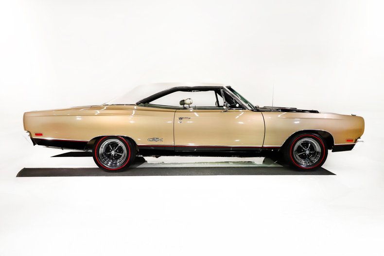 Plymouth-Gtx-1969-Spanish-Gold-White-21