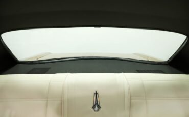 Plymouth-Gtx-1969-Spanish-Gold-White-44
