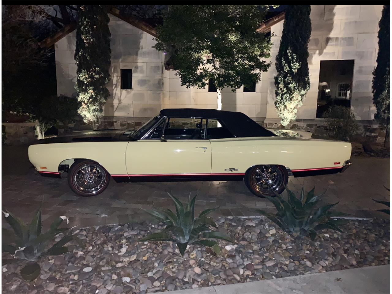 Plymouth-Gtx-1969-Yellow-Black-10