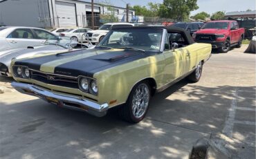 Plymouth-Gtx-1969-Yellow-Black-12