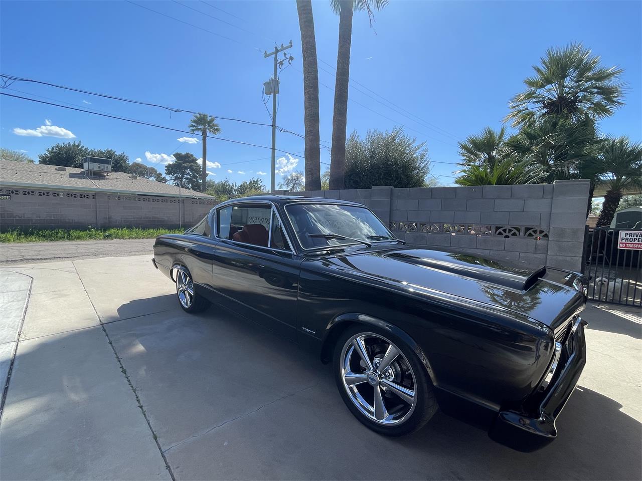 Plymouth-Hemi-cuda-1966-Pearl-Black-Peanut-Butter-1