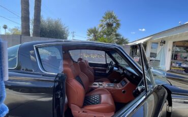 Plymouth-Hemi-cuda-1966-Pearl-Black-Peanut-Butter-2