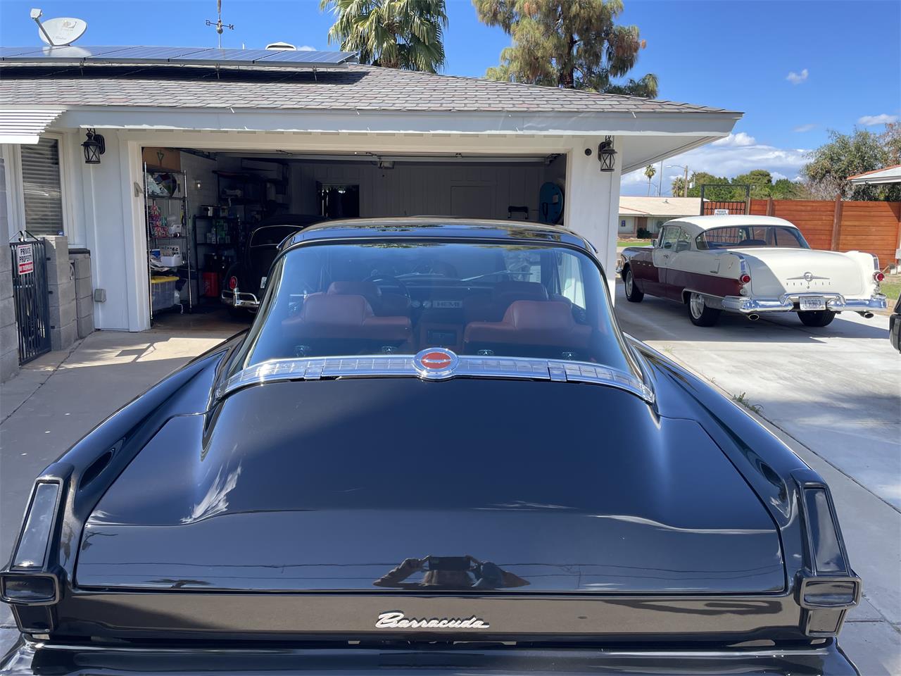 Plymouth-Hemi-cuda-1966-Pearl-Black-Peanut-Butter-3