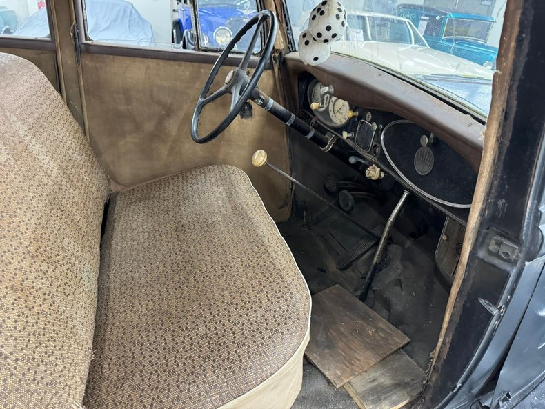 Plymouth-Other-1934-Black-Tan-13