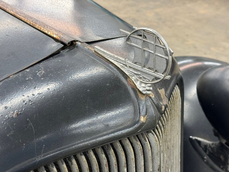 Plymouth-Other-1934-Black-Tan-24