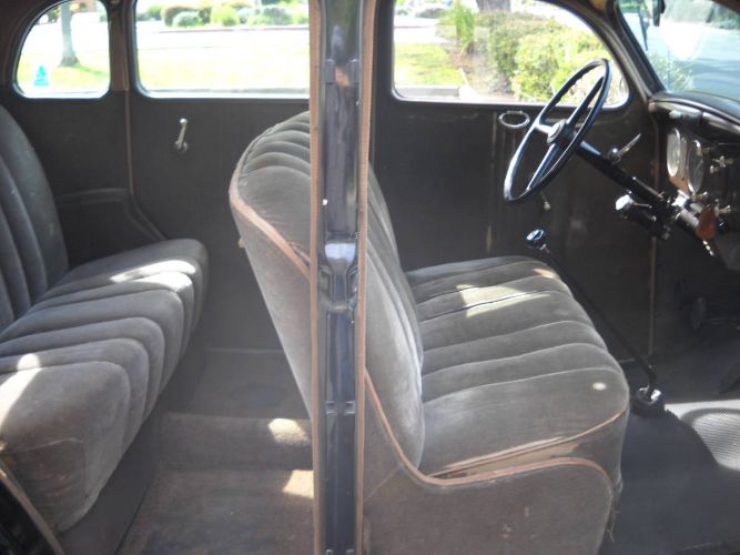 Plymouth-Other-1935-Black-7