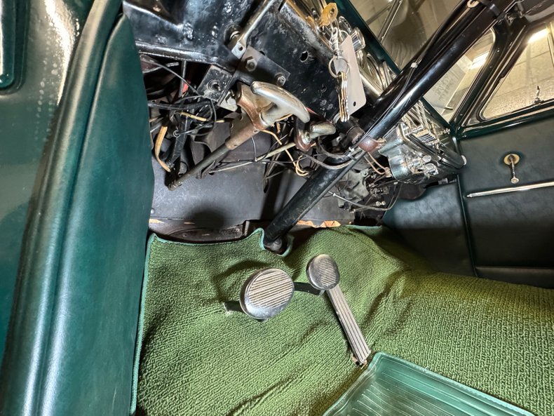Plymouth-Other-1949-Dark-Green-Metallic-Dark-Green-45