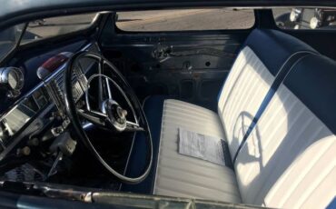 Plymouth-P15-1948-Blue-White-Blue-2