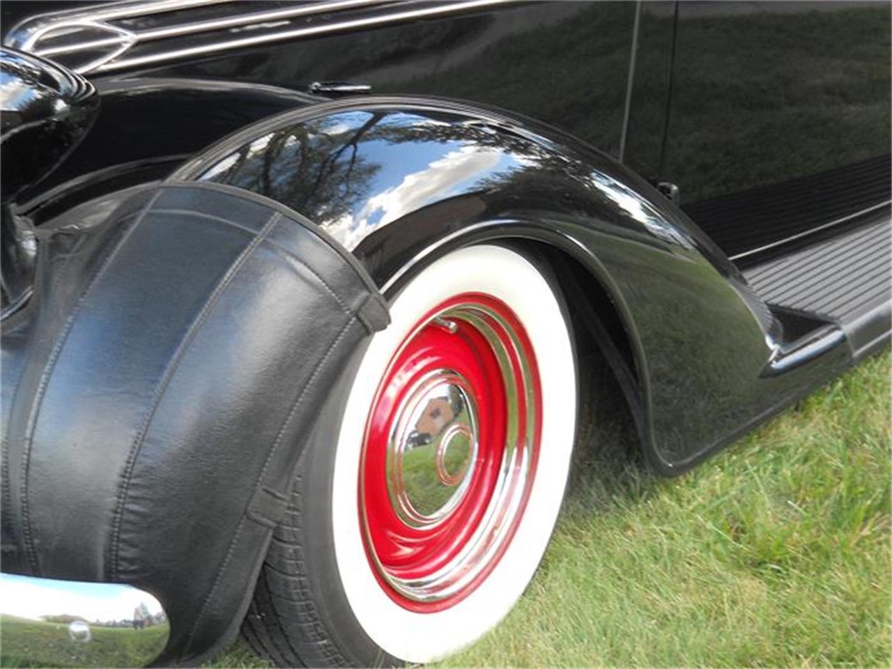Plymouth-P2-1936-Black-Gray-11