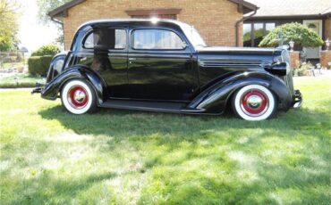 Plymouth-P2-1936-Black-Gray-13