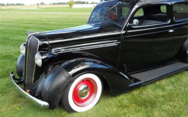 Plymouth-P2-1936-Black-Gray-2