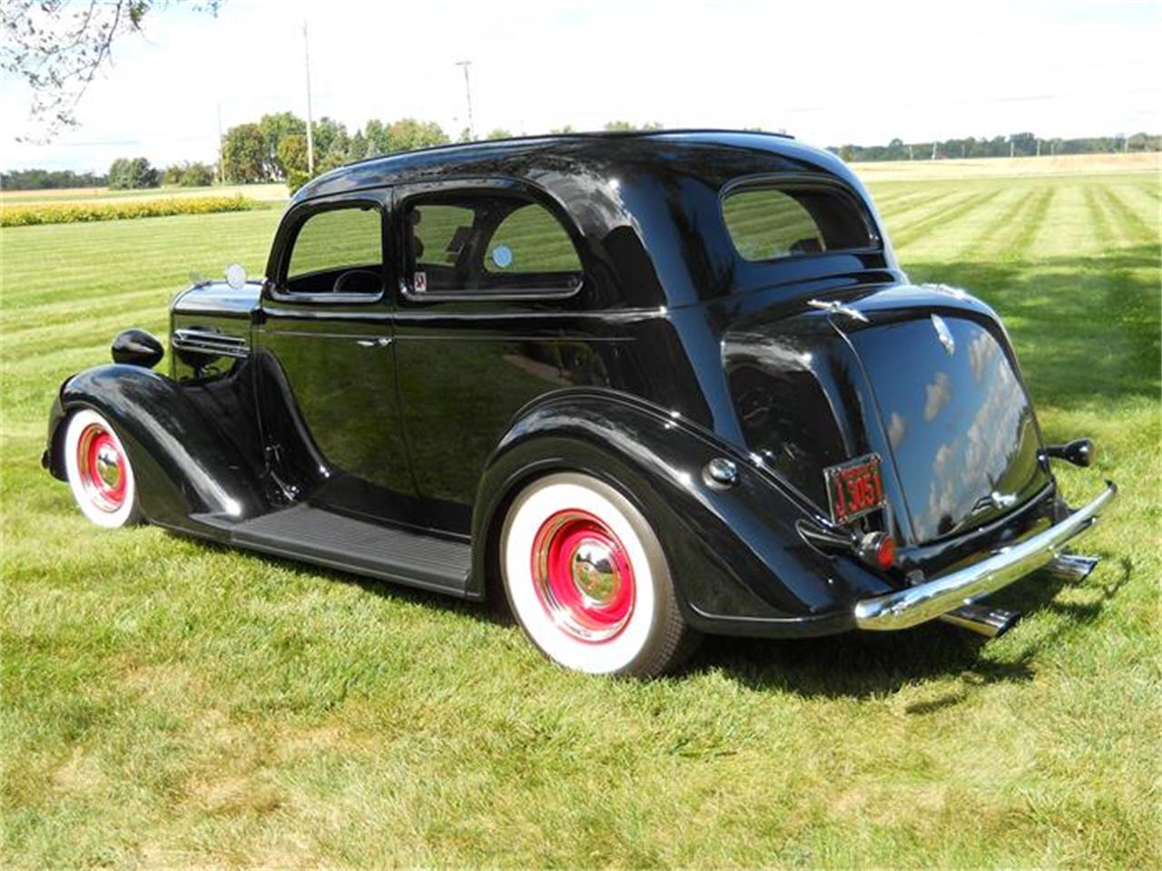 Plymouth-P2-1936-Black-Gray-5