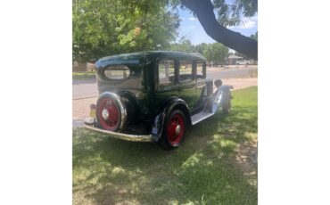 Plymouth-Pa-1931-Green-and-black-Gray-and-black-1