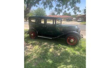 Plymouth-Pa-1931-Green-and-black-Gray-and-black-14