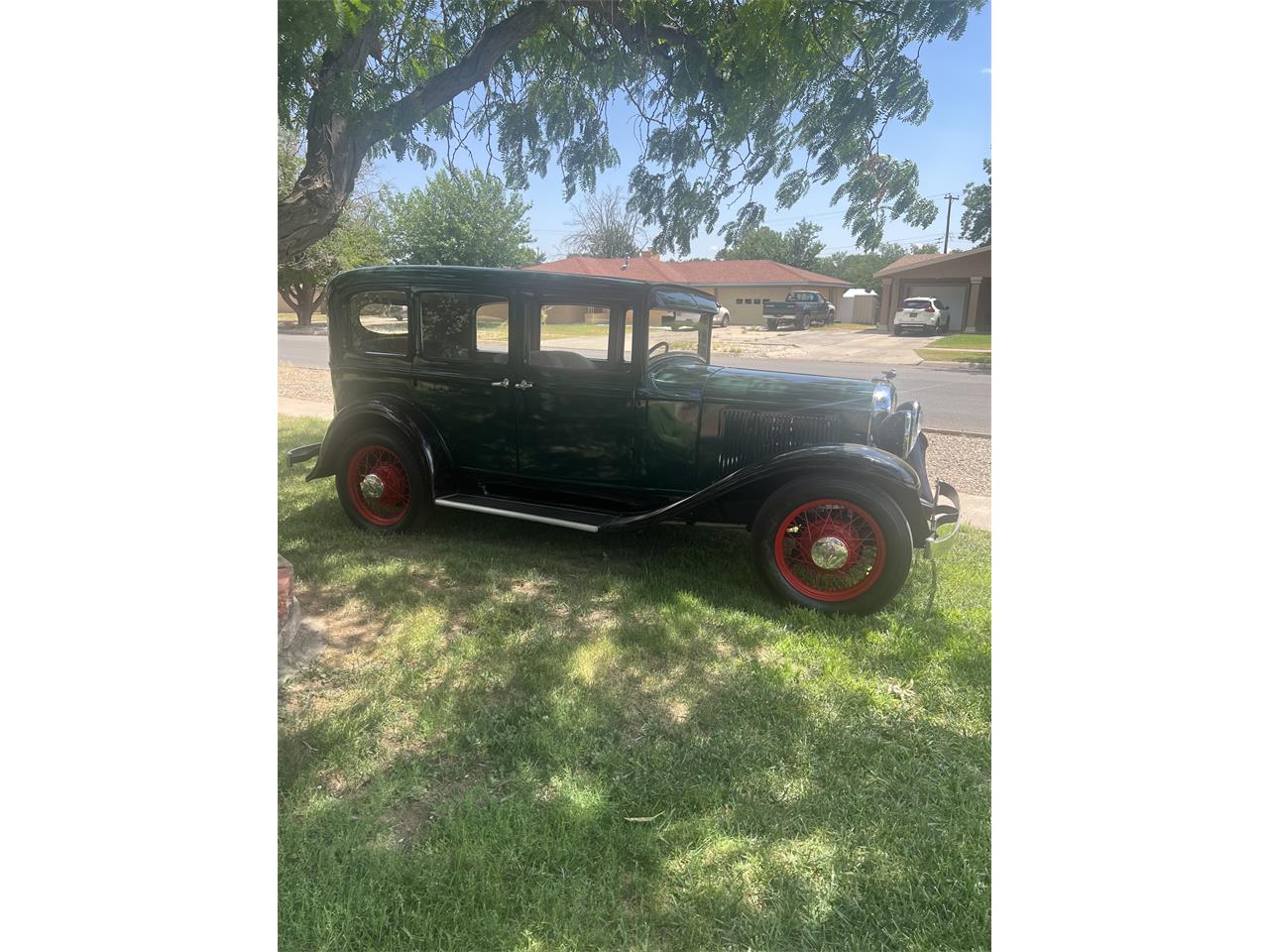 Plymouth-Pa-1931-Green-and-black-Gray-and-black-14