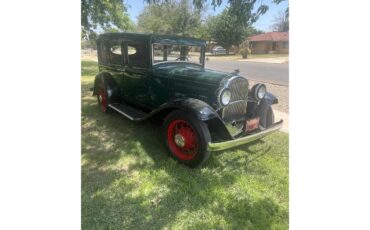 Plymouth-Pa-1931-Green-and-black-Gray-and-black-3