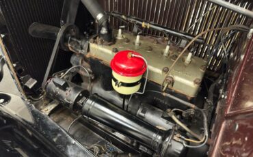 Plymouth-Pb-1932-Dark-Maroon-Saddle-7