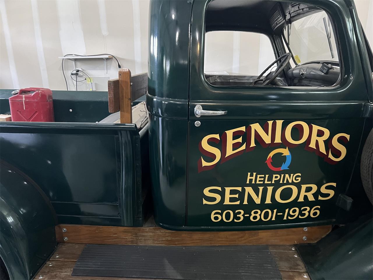Plymouth-Pt-50-1937-Green-Tan-2