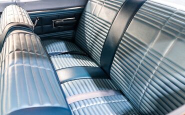 Plymouth-Road-Runner-1968-19
