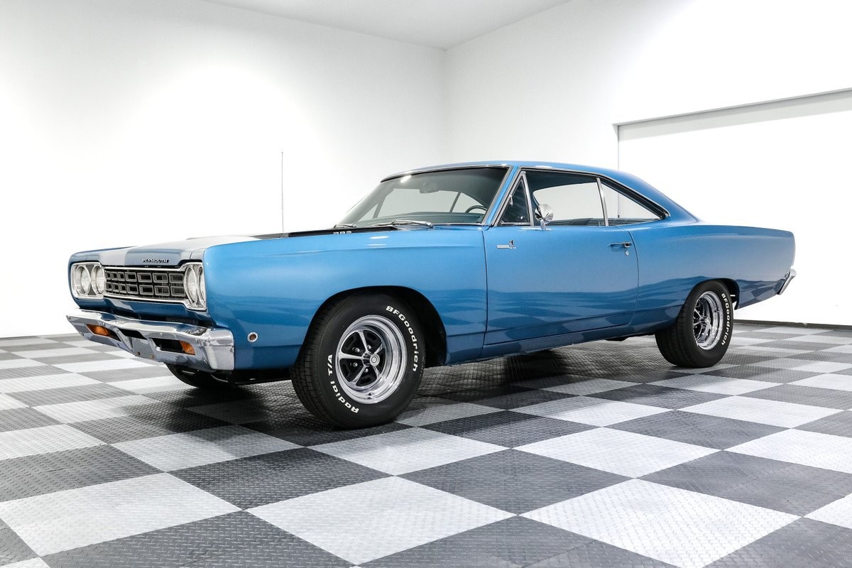 Plymouth-Road-Runner-1968-3