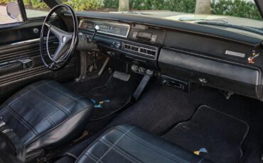Plymouth-Road-Runner-1969-2-Door-31