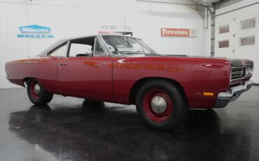 Plymouth-Road-Runner-1969-21