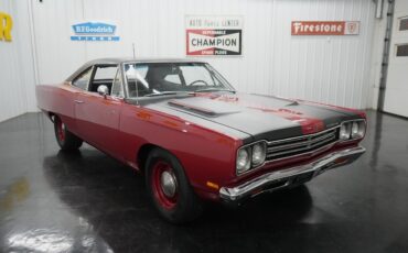 Plymouth-Road-Runner-1969-22